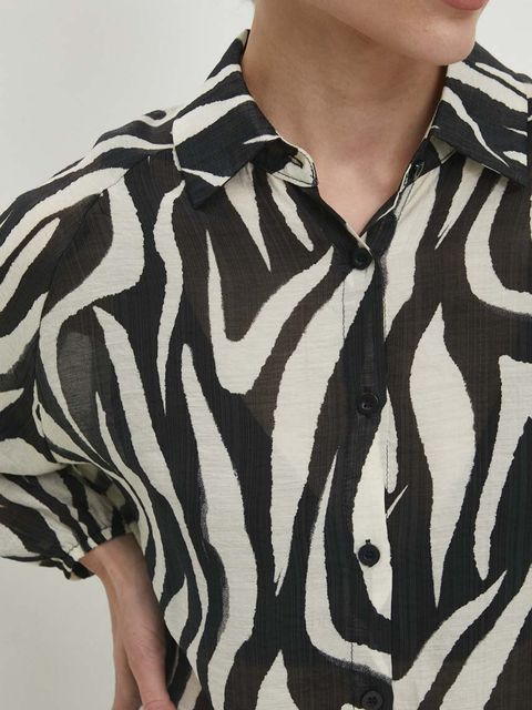 Answear.LAB koszula damska kolor czarny relaxed z kołnierzykiem klasycznym