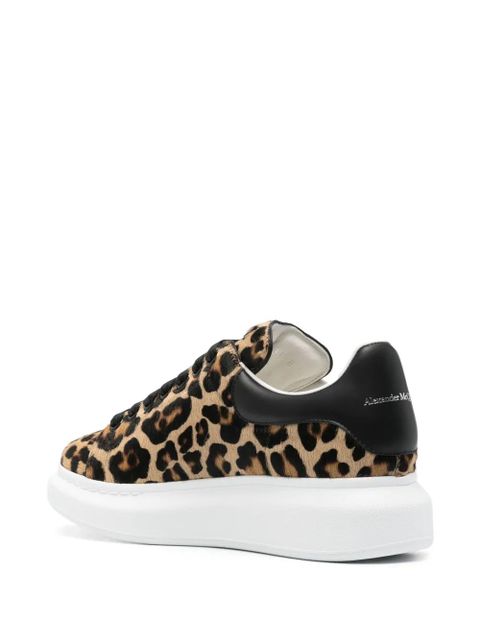 Alexander McQueen Oversized sneakers - Neutrals