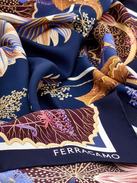 Ferragamo Water Lilies printed scarf - Blue