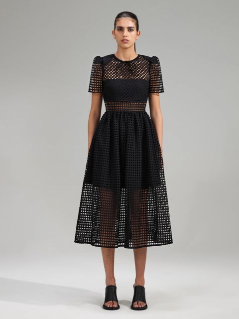 SELF PORTRAIT - Czarna ażurowa sukienka midi
