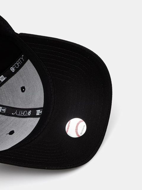 New Era czapka z daszkiem ANIMAL INFILL 9FORTY®