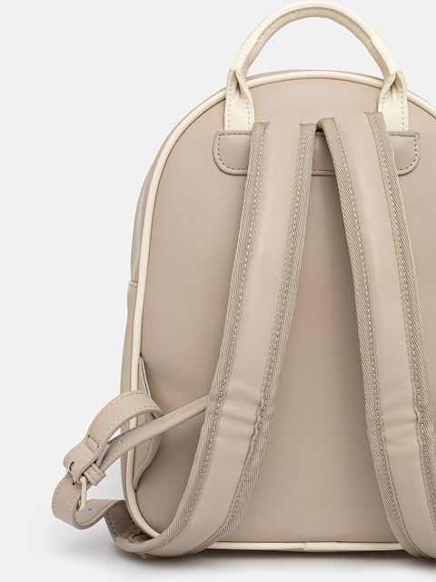 Guess plecak FANCY damski kolor beżowy mały z nadrukiem V5YZ05 WHDX0