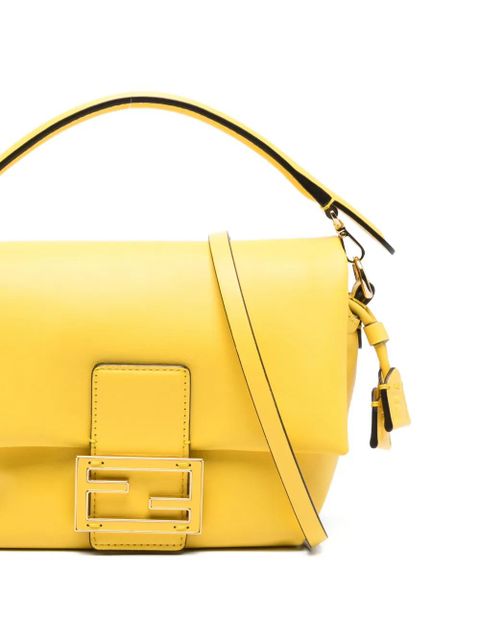 FENDI Mamma Baguette buckle strap clutch bag - Yellow