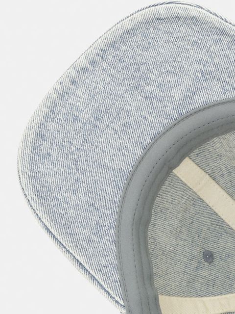 Levi's czapka z daszkiem jeansowa RELAXED DAD HERITAGE