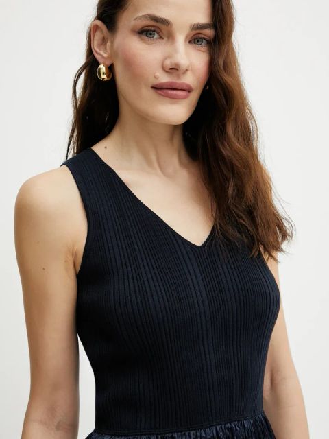 BOSS sukienka kolor granatowy midi rozkloszowana 50537736