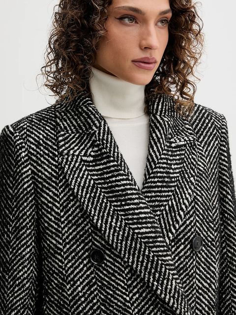 BOSS Orange płaszcz z dodatkiem wełny kolor czarny 50548092