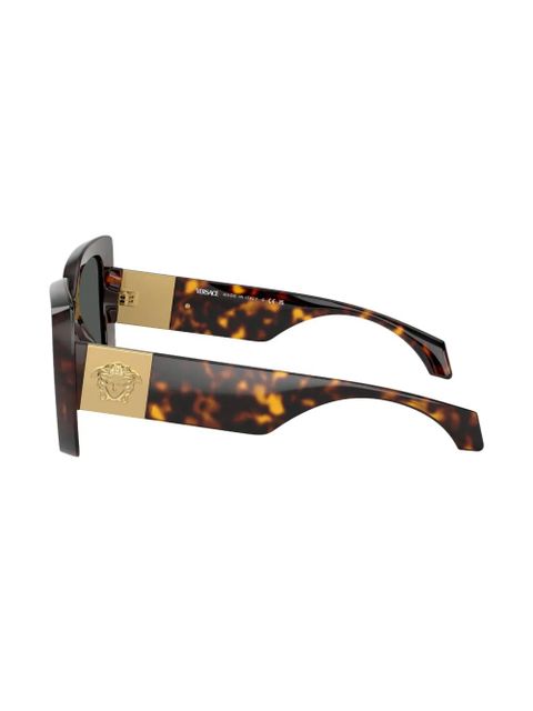 Versace Eyewear Medusa-plaque oversized-frame sunglasses - Brown
