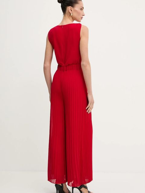 Morgan kombinezon PSAMARA kolor czerwony z dekoltem w szpic PSAMARA