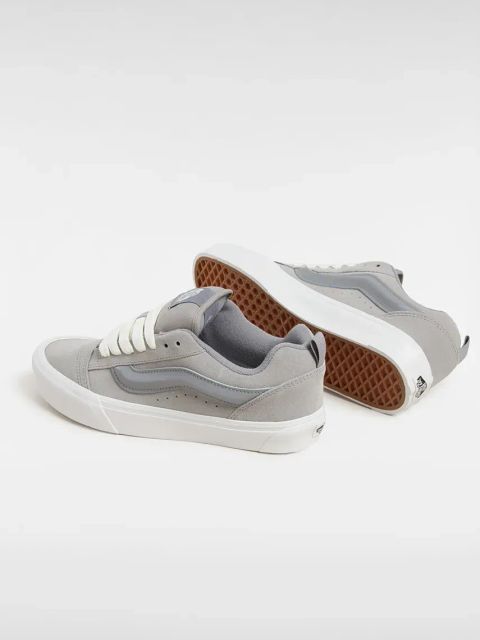 Vans tenisówki zamszowe Knu Skool kolor szary VN000D6CBXC1