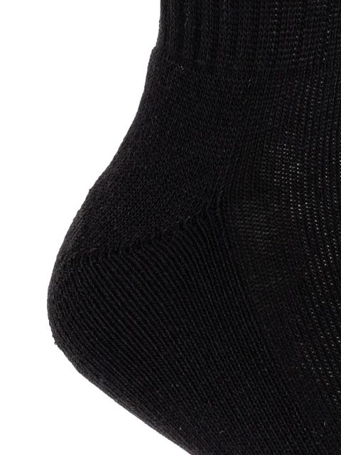 The Attico logo-detail ribbed socks - Black