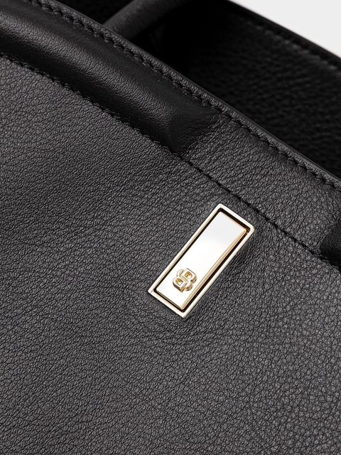 BOSS torebka skórzana kolor czarny 50547740