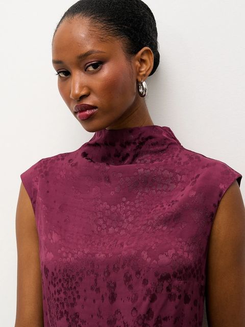 Answear.LAB sukienka kolor bordowy midi rozkloszowana