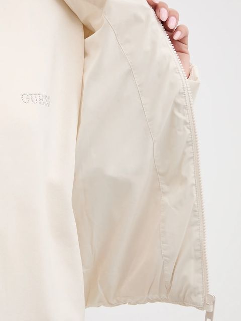 Guess kurtka kolor beżowy zimowa V5BL11 WGYC2