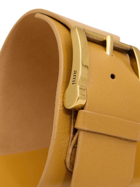 AMI Paris buckle-detail flat sandals - Brown