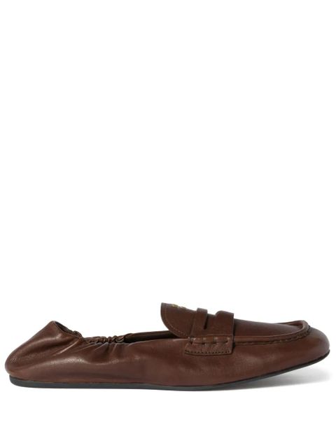 Miu Miu embossed-logo loafers - Brown - zdjęcie produktu nr 1
