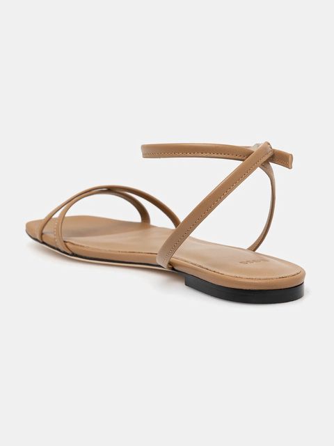 BOSS sandały skórzane Charlize