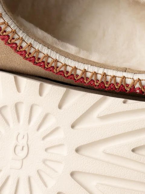 UGG kapcie zamszowe Tasman kolor beżowy 5955