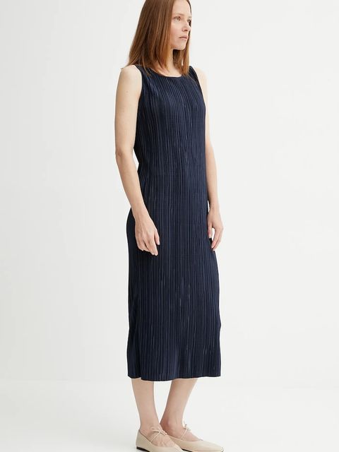 Calvin Klein sukienka kolor granatowy midi prosta LV044A211G