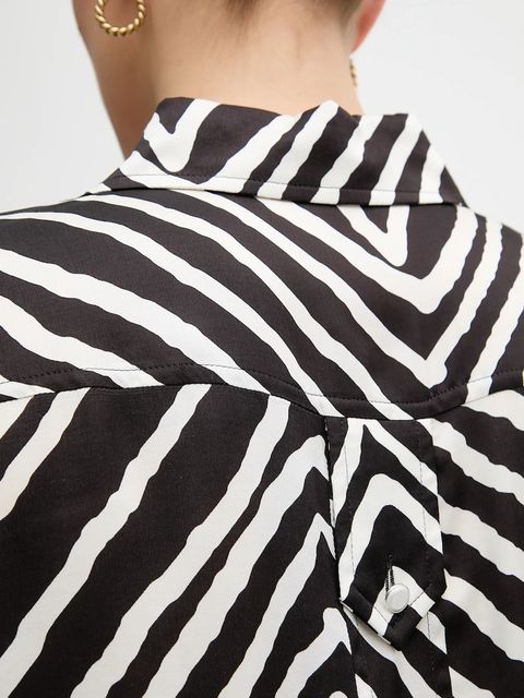 Marc Aurel koszula damska kolor czarny relaxed z kołnierzykiem klasycznym 6278-1000-24781