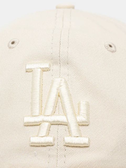 New Era czapka z daszkiem bawełniana kolor beżowy z aplikacją 60471476