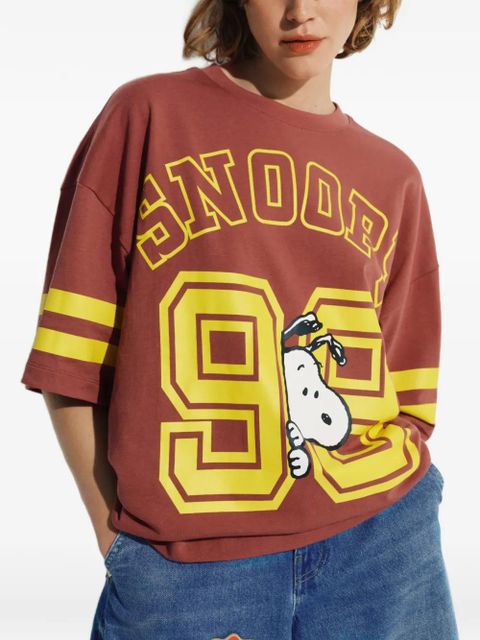 Essentiel Antwerp Peanuts™ Snoopy print T-shirt - Brown