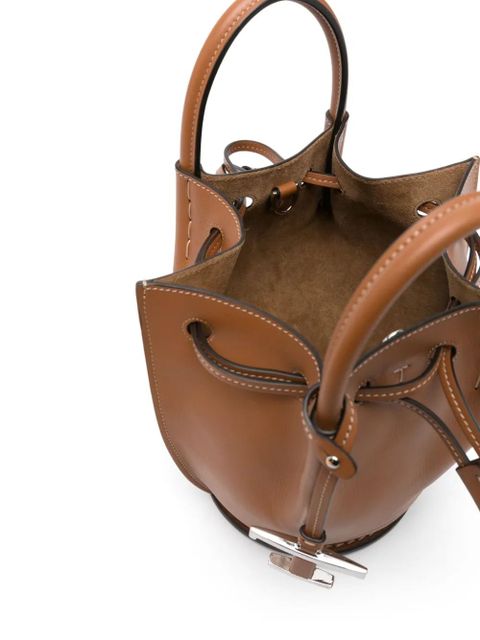 Tod's logo-charm bucket bag - Brown