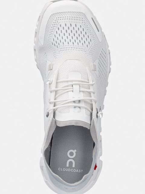 On sneakersy Cloud 6 Coast