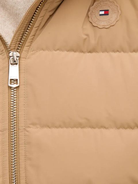 Tommy Hilfiger bezrękawnik puchowy damski kolor brązowy zimowy WW0WW43634