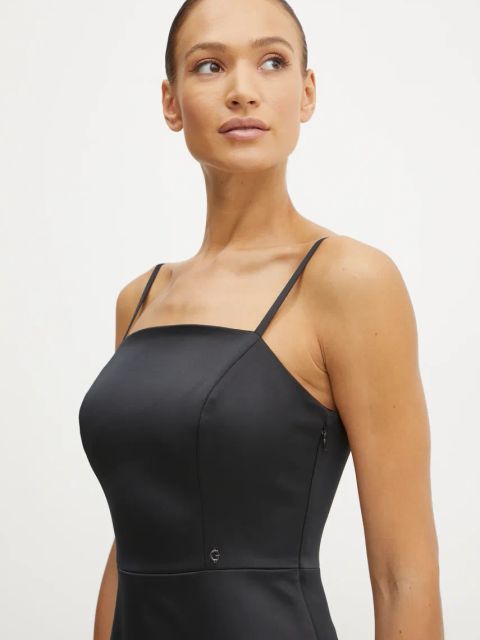 Guess sukienka MAELLE kolor czarny mini dopasowana W5RK42 WH0M2