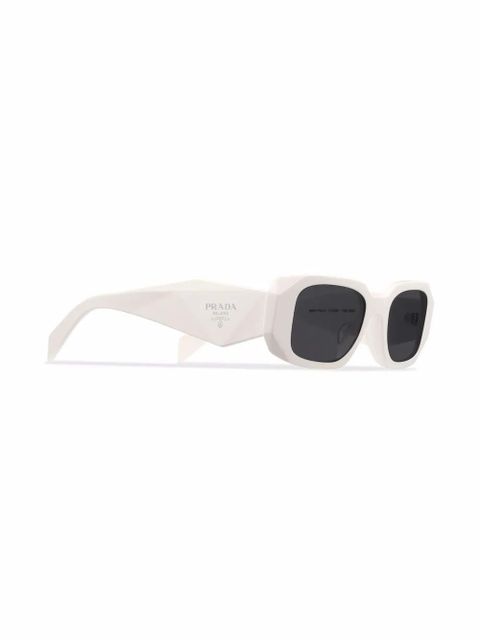 Prada Eyewear Symbole rectangle-frame sunglasses - Grey - zdjęcie produktu nr 2