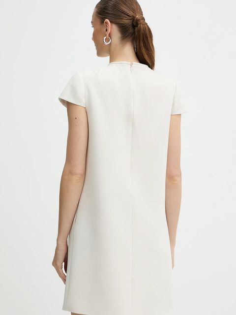 Luisa Spagnoli sukienka kolor beżowy mini prosta 542412 - zdjęcie produktu nr 2