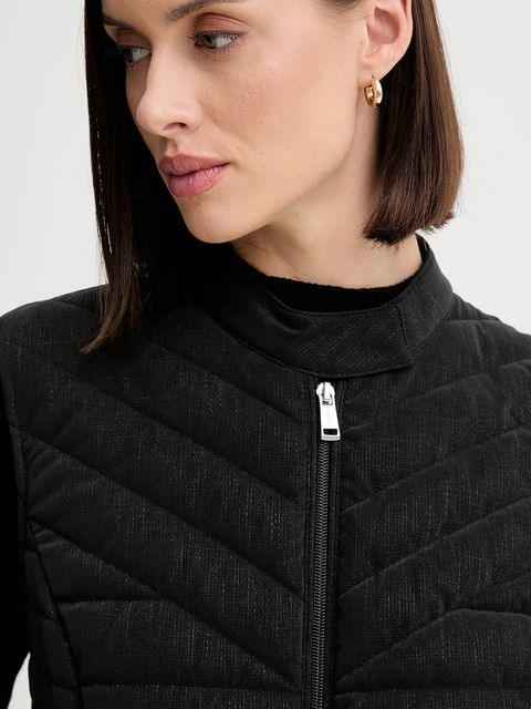 Guess bezrękawnik EMMANUELA kolor czarny przejściowy W5YL14 WHDQ0