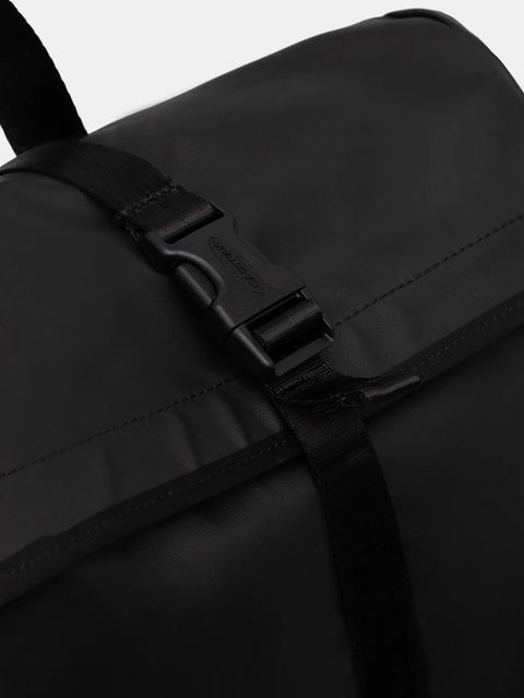Eastpak plecak UP ROLL kolor czarny duży gładki EK0A5BGF4Y81