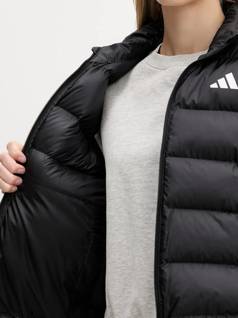 adidas kurtka Essentials kolor czarny zimowa JM8421