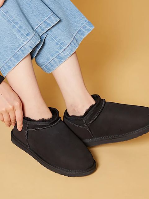 Emu Australia śniegowce zamszowe Stinger Compact kolor czarny W13013