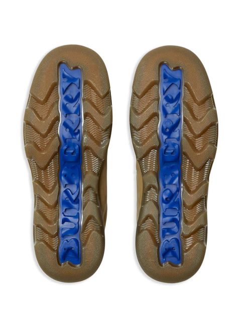 Burberry round-toe leather boots - Neutrals