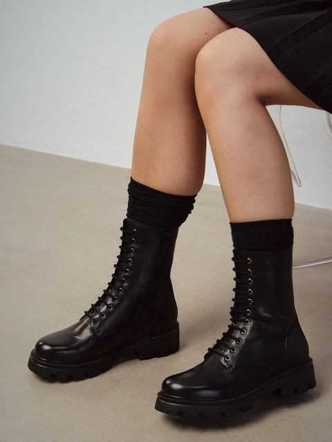 Medicine botki skórzane damskie kolor czarny na platformie