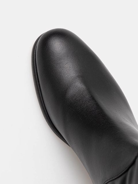 Pollini kozaki skórzane kolor czarny na płaskim obcasie PA26133C0NPA0000