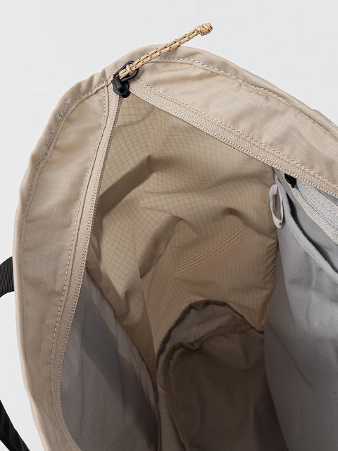 Haglöfs plecak damski kolor beżowy duży gładki 607756