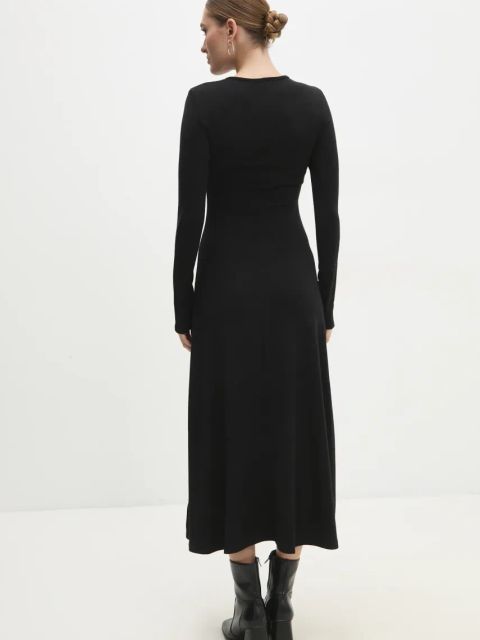 Answear.LAB sukienka kolor czarny maxi rozkloszowana