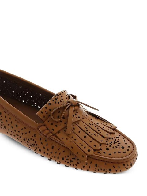 Tod's perforated tasselled loafers - Brown