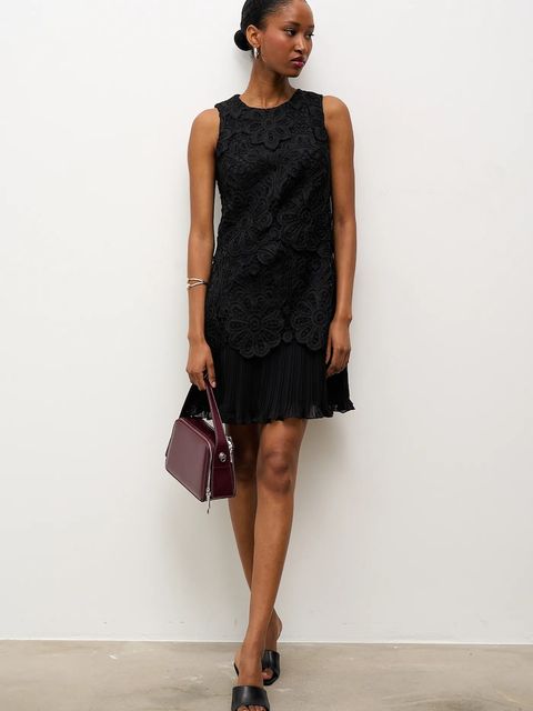 Answear.LAB sukienka kolor czarny mini prosta