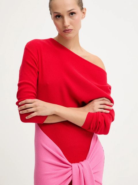 Never Fully Dressed sukienka kolor czerwony maxi dopasowana NFDKN737