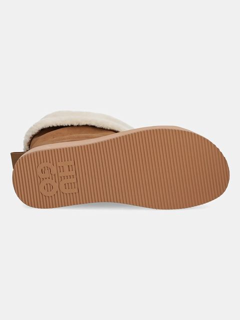 HUGO śniegowce zamszowe Zaralyn kolor beżowy 50552743