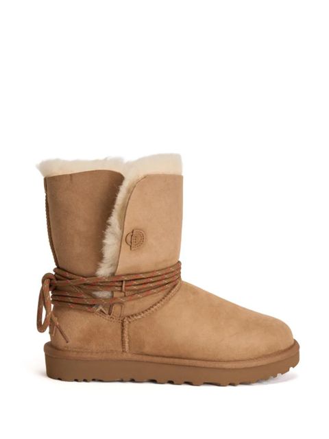 UGG logo-detail shearling boots - Brown