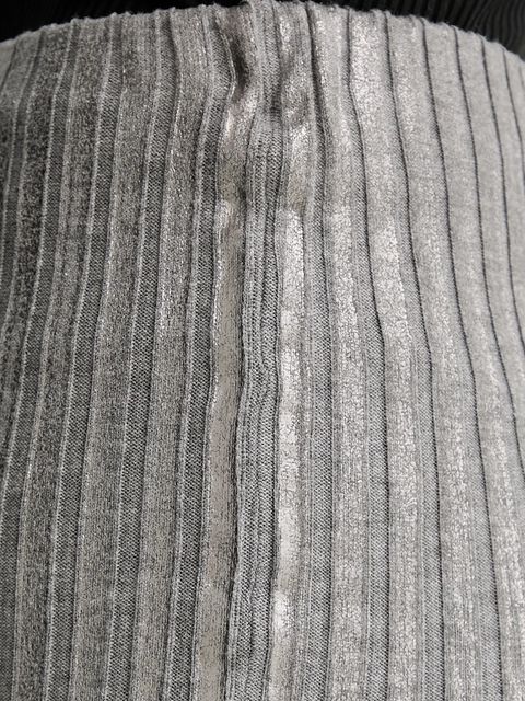 Simona Corsellini spódnica kolor srebrny midi ołówkowa A25CPGOP0101