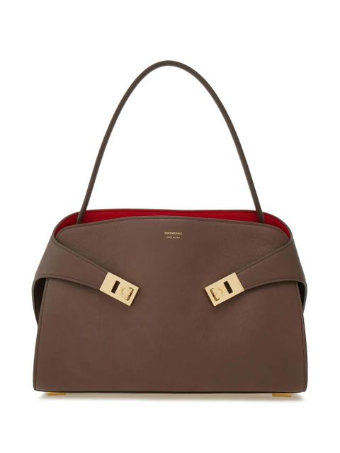 Ferragamo small Hug Soft shoulder bag - Neutrals - zdjęcie produktu nr 1