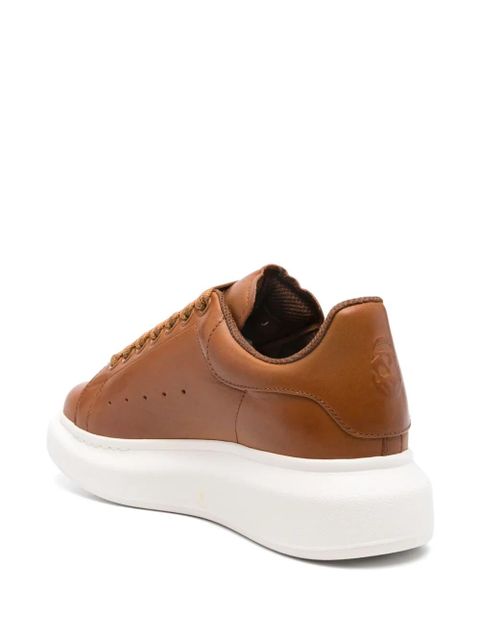 Alexander McQueen Oversized sneakers - Brown