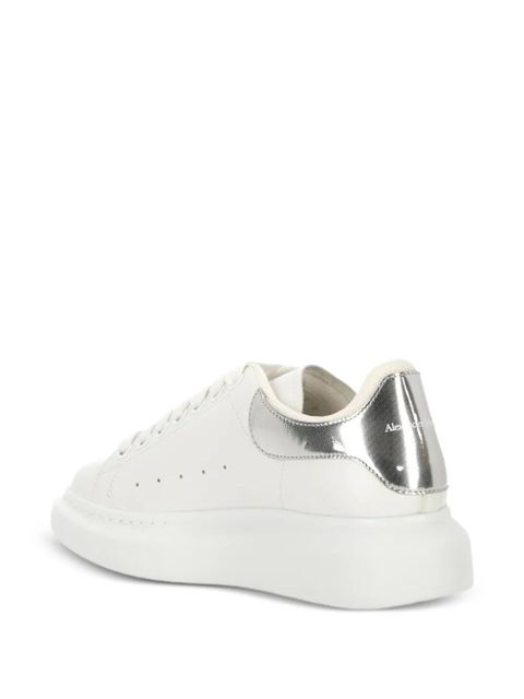 Alexander McQueen Oversized sneakers - White