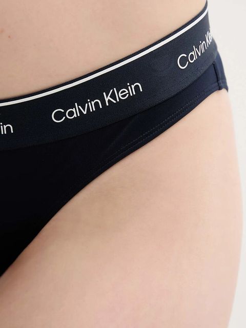 Calvin Klein figi kąpielowe kolor granatowy miękka miseczka